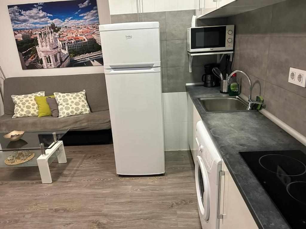 Comodo Y Agradable Estudio En Madrid Centro A3 Exteriör bild
